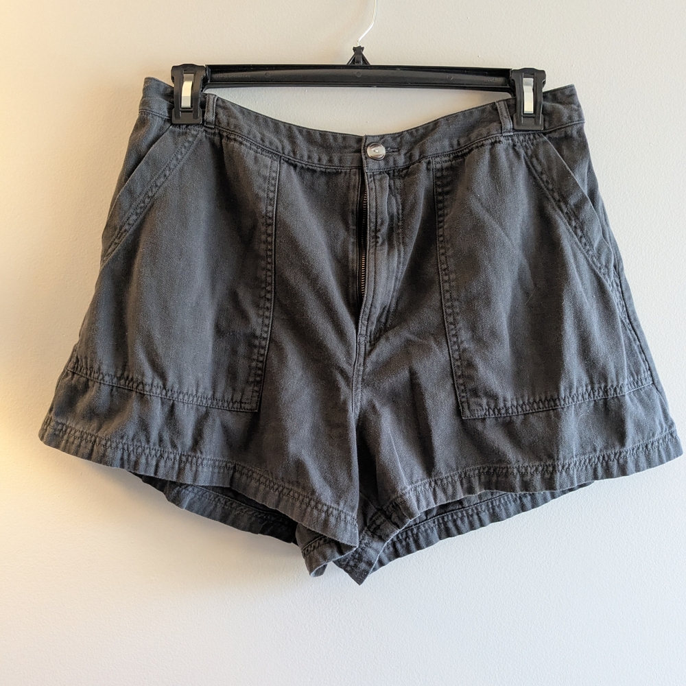 Universal Thread Charcoal Cargo Shorts